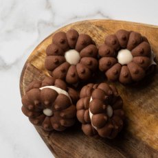 BISCOTTI Creamy Daisy sušenky plněné vanilkovým krémem 170g