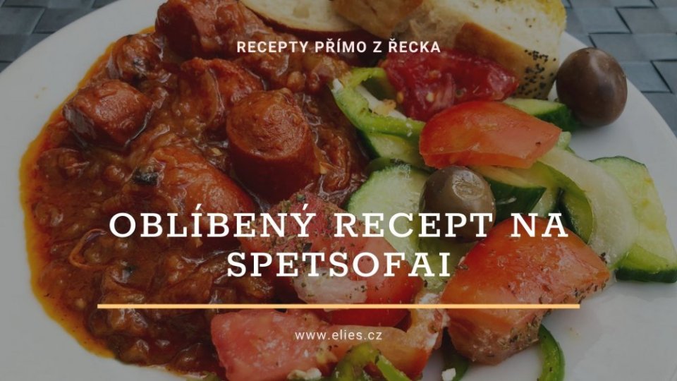 Oblíbený recept na Spetsofai - pikantní řecké párky s paprikou a rajčatovou omáčkou