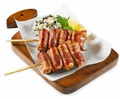 Souflaki kuřecí obalené ve slanině (Gastro 4 kg) (určeno pro velkoobchod)